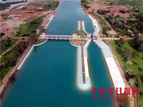援塞内加尔阿菲尼亚姆水坝修缮工程1.jpg