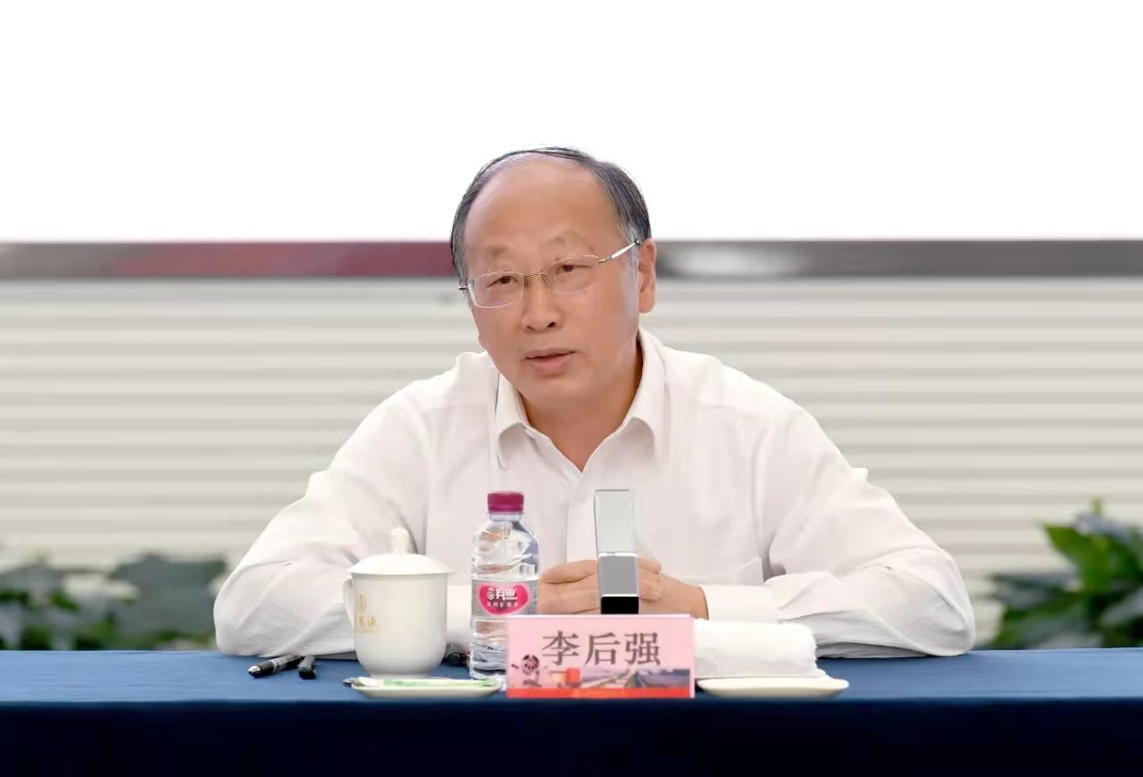 以高素质企业家队伍推动四川经济高质量