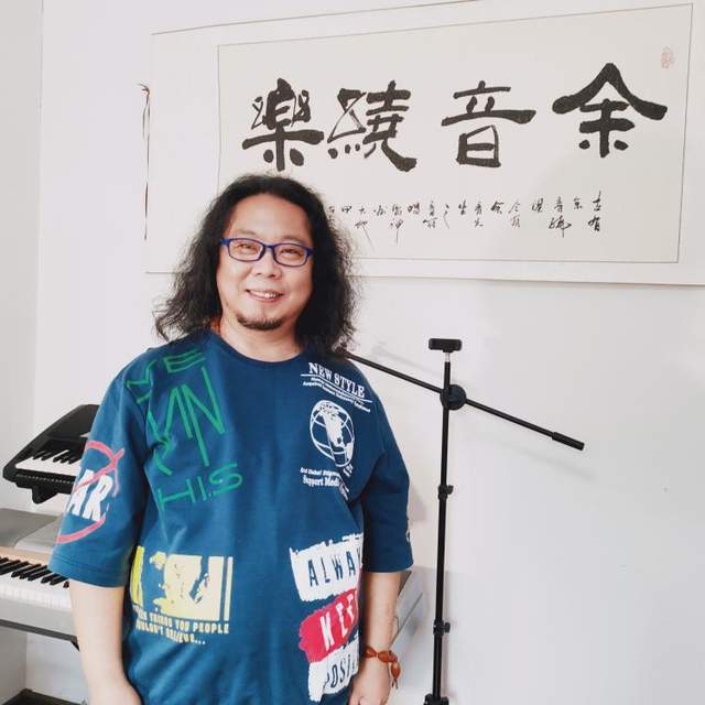 人物专访│行吟歌者余音和他的音乐人生