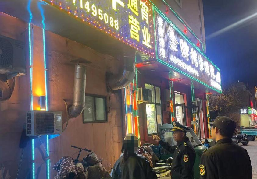 平度市东阁街道综合行政执法中队用心扮靓城市,以行动书写“劳动美”5.png