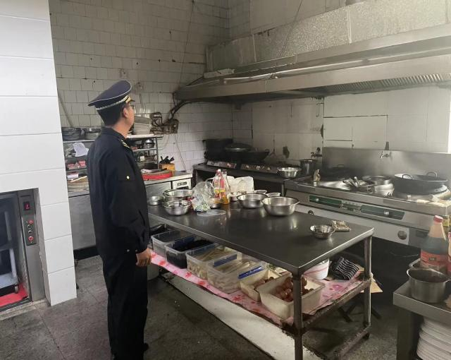 开展大气污染防治宣传提升群众环境保护意识4.png