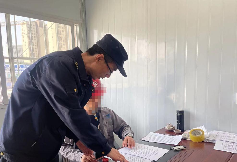 平度市东阁街道综合行政执法中队“信用+”模式，源头推进施工扬尘整治2.png