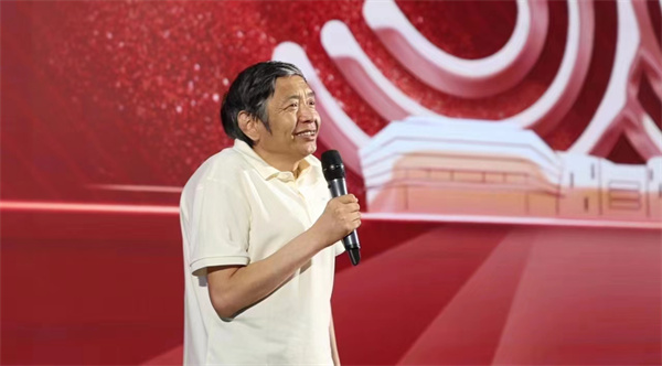 创始人身残志坚创大业王国胜成就传奇做贡献驼人集团成立三十周年庆典