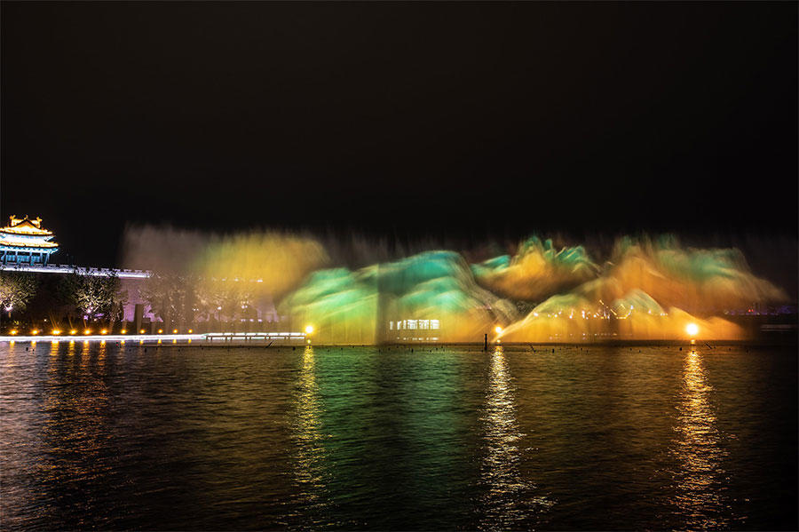 如梦如幻聊城水上古城灯光水秀美翻了