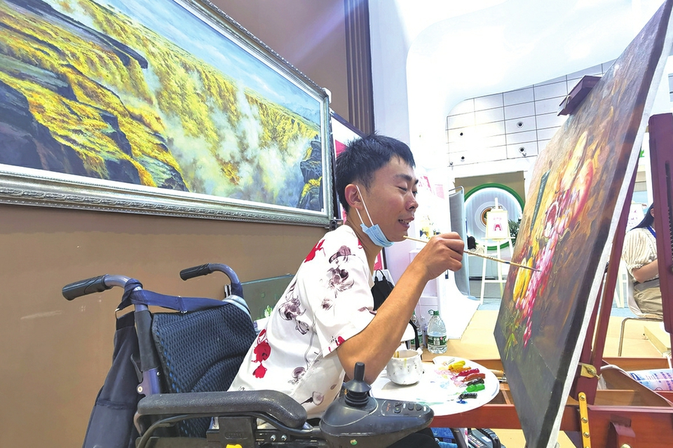 万人观展 见证技能之光