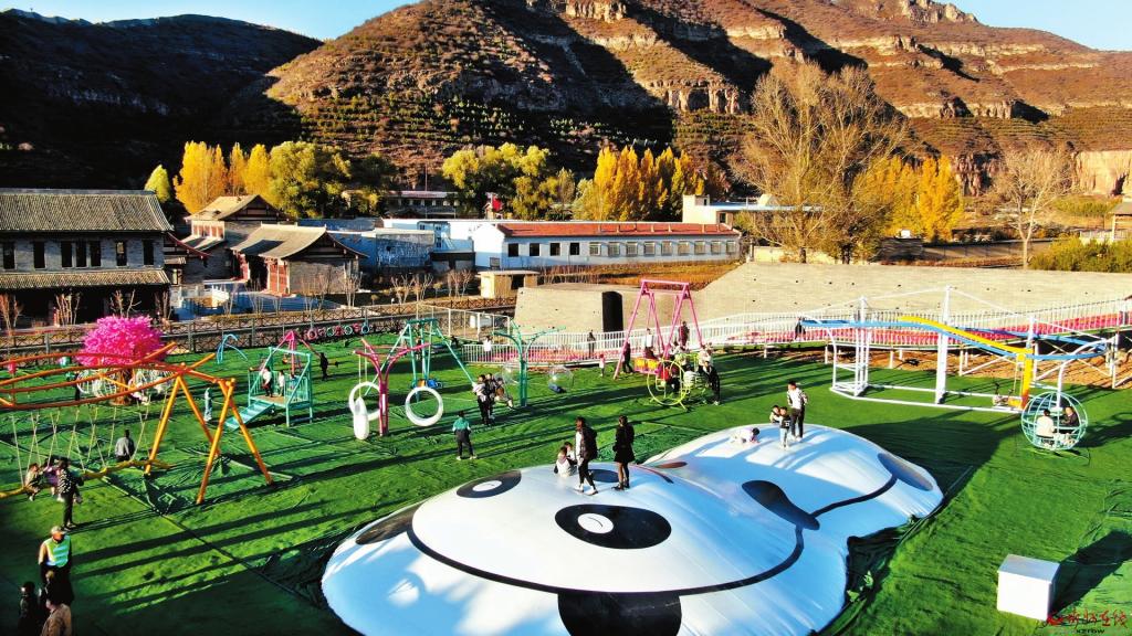 岢岚县城出发,驱车半小时,便可抵达位于宋长城脚下的省级3a级乡村旅游