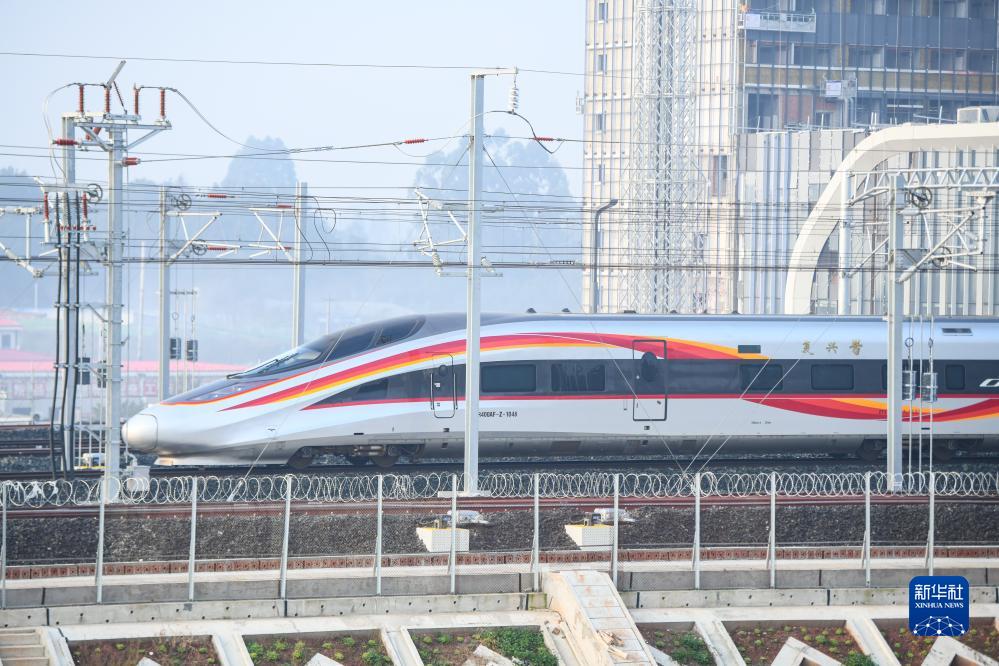 成都至宜宾高速铁路进入运行试验阶段