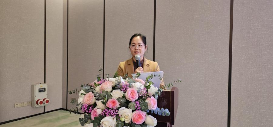 蒙艳妮