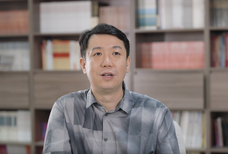 陈亚兵:总有人间一两风 填我十万八千