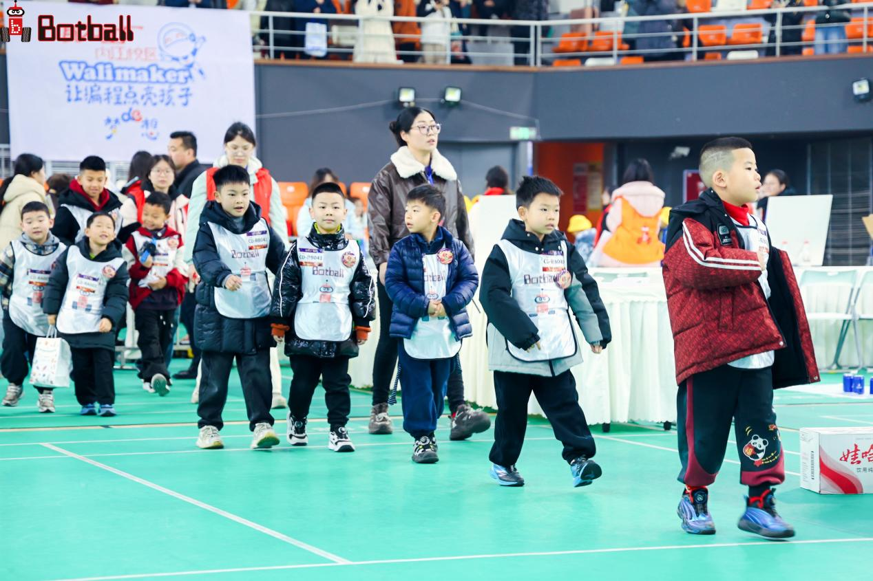 MIT机器人赛落地成都，践行STEM教育