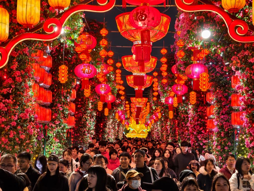 马年春节假日盘点·旅游篇丨旅游迎春一“马”当先——新春文旅市 